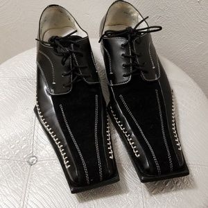 Men's Black Laceup Shoes